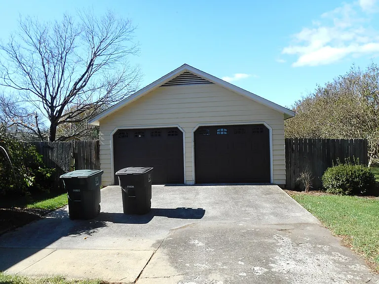 4109 Windlestraw Ln — Photo 23