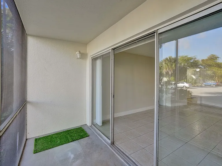 4205 N University Dr #108 — Photo 29