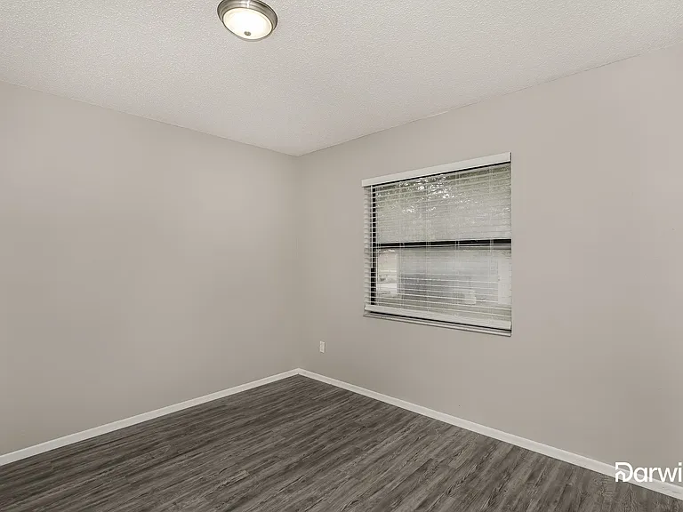 7392 Flyway Dr — Photo 14