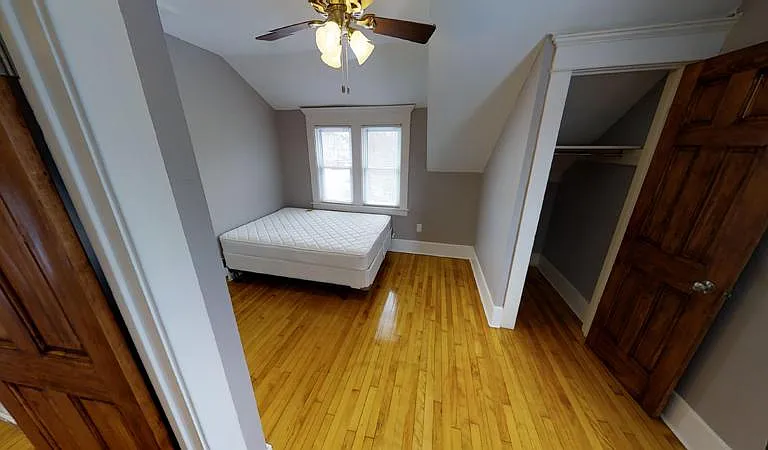 918 E Colvin St — Photo 10