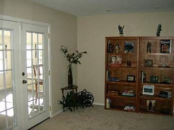 4th image of 1110 Mount Rainier Dr