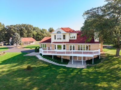 1380 Camp Rd, Buchanan, MI, 49107