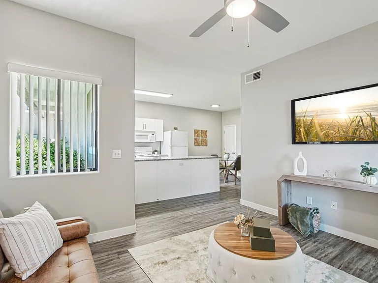 The Cove Apartments — Photo 29