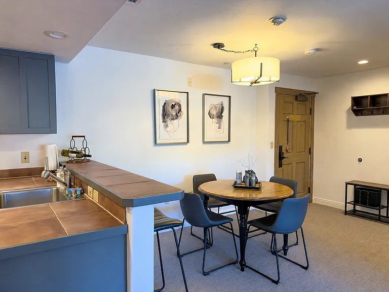 97 Main St #303 — Photo 6