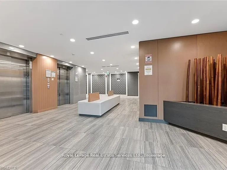 128 Grovewood Cmn #333 — Photo 3