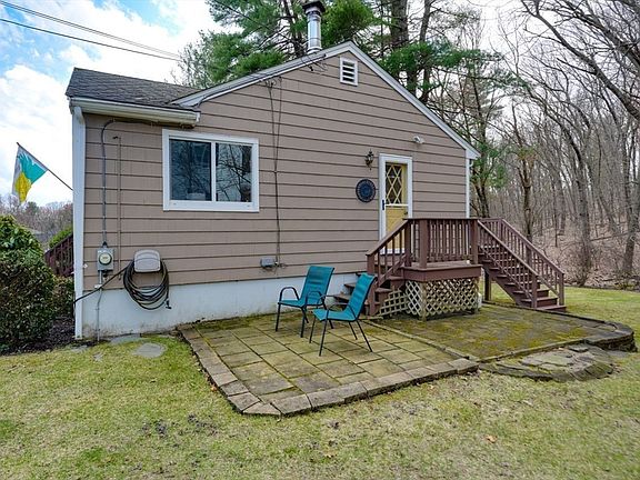 4th image of 30 Birch Hill Rd