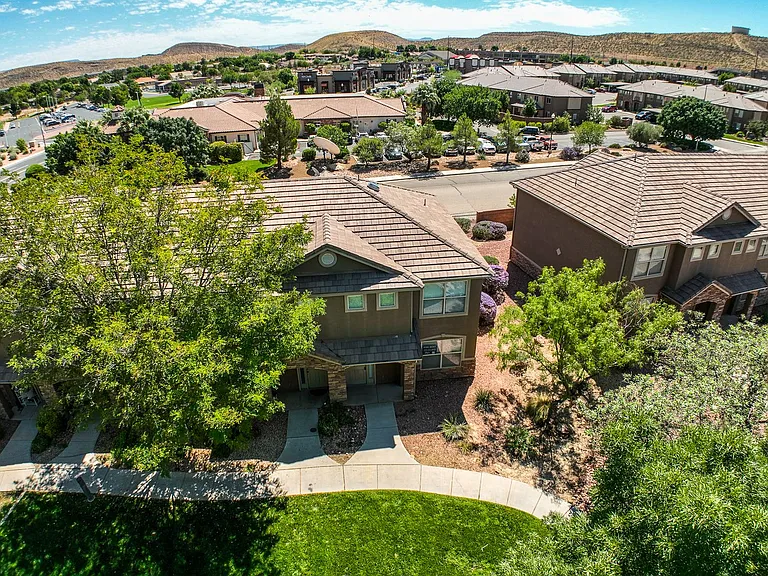 3155 S Hidden Valley Dr #147 — Photo 5