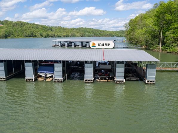 9431 Vail Dr, Rogers, AR 72756