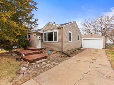 914 Pine St, Council Bluffs, IA, 51501