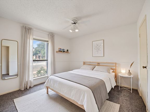 4th image of 2611 Fallcreek Dr