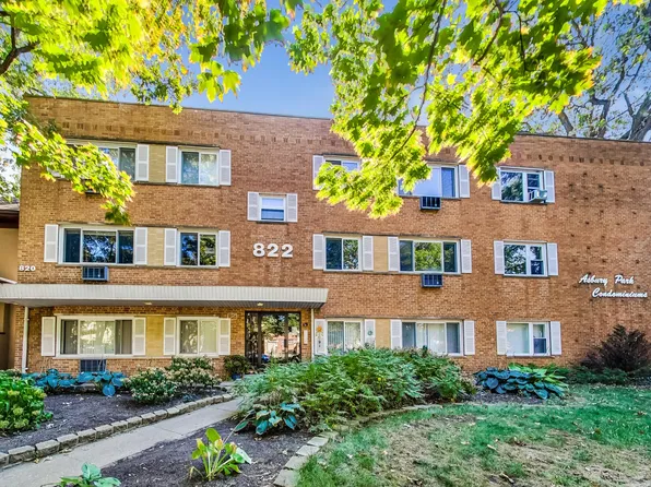822 Seward St APT 3B, Evanston, IL 60202