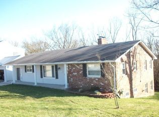 320 Edgemont Rd, Maysville, KY 41056