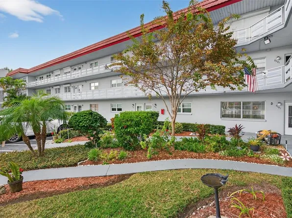 5660 80th St N Unit D101, Saint Petersburg, FL 33709