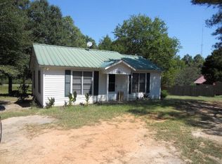 69 Gold Dust Rd, Notasulga, AL 36866
