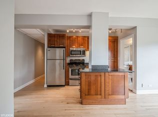 732 W Bittersweet Pl APT 104, Chicago, IL 60613