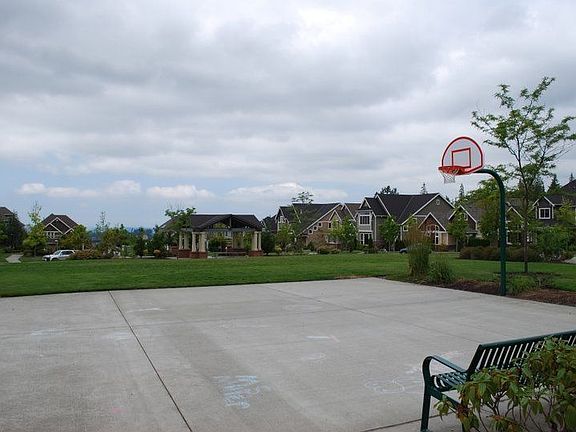 02-Private-Park-Across-Property