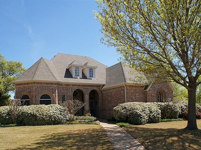 1st image of 905 Canterbury Ct