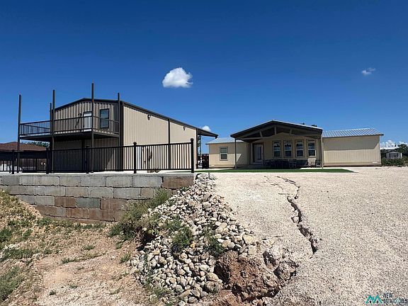 3rd image of 106 Aztec Dr
