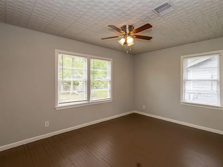4710 El Paso St — Photo 6