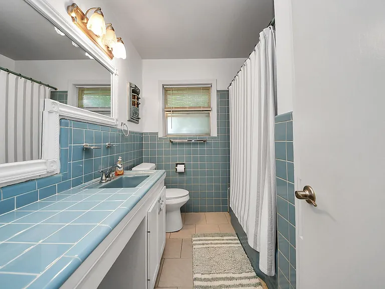 2601 Holly St — Photo 18