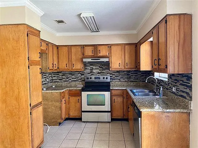 2 bed, 2.5 bath, 1490 sqft, $1,490 — Photo 3