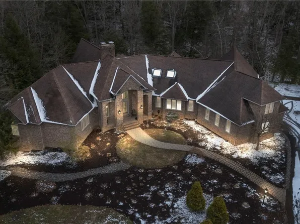 7045 Bridlewood Dr, Painesville, OH 44077