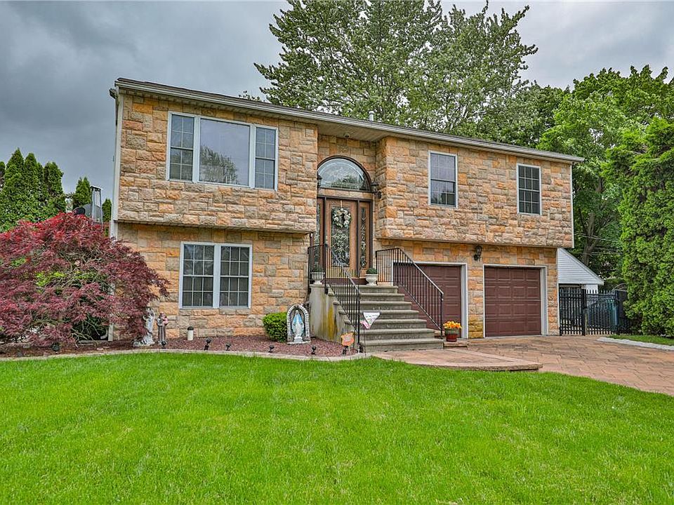 fishernan8です Fisher Price Laugh and Learn Instant Camera in Multicolor