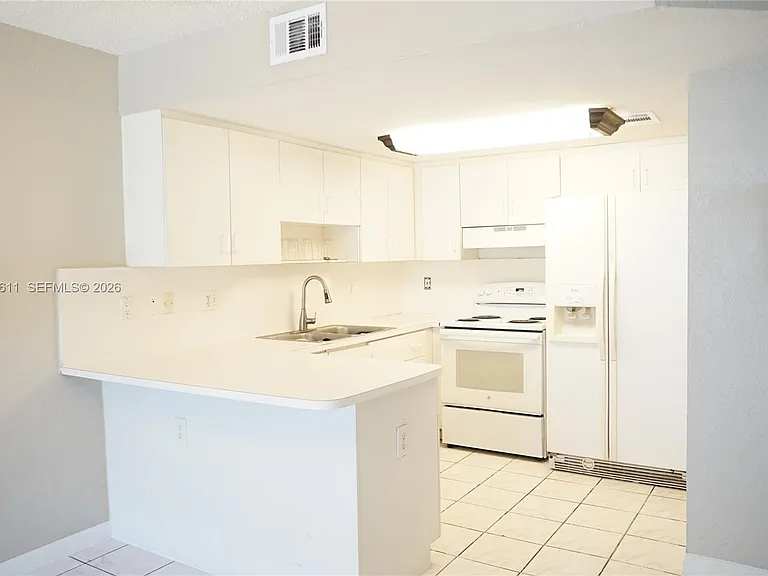 331 NW 82nd Ave #1303 — Photo 41