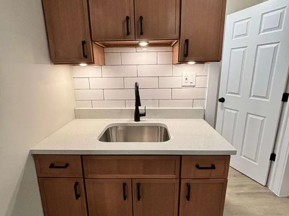 109-111 4th St #123ABF, Passaic, NJ 07055