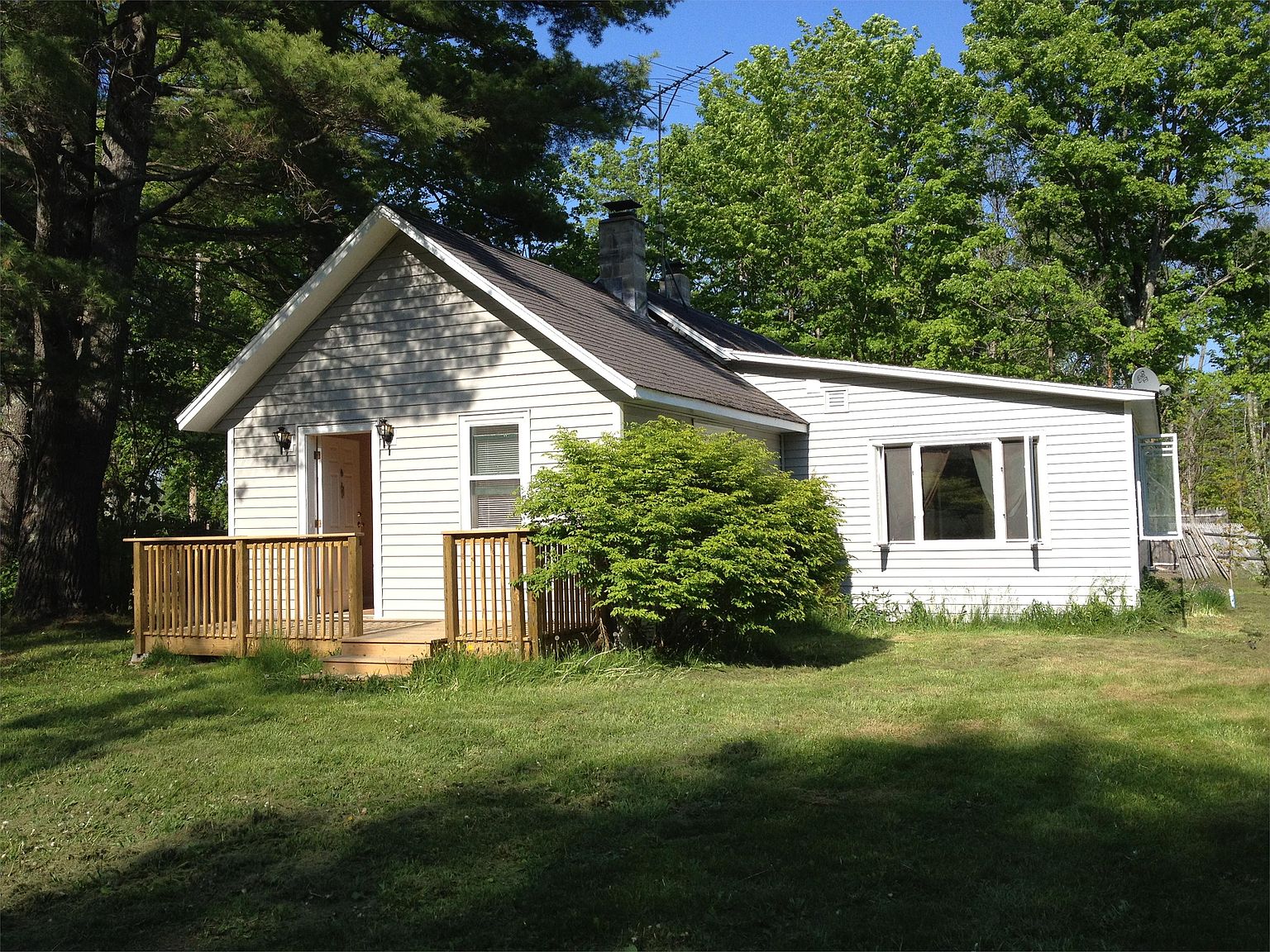 700 Warren Hill Rd, Palmyra, ME 04965 | Zillow