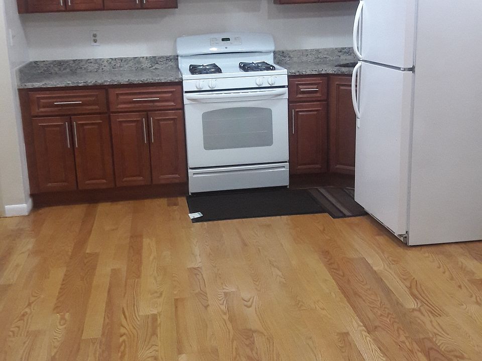 2nd image of 4555 41st St