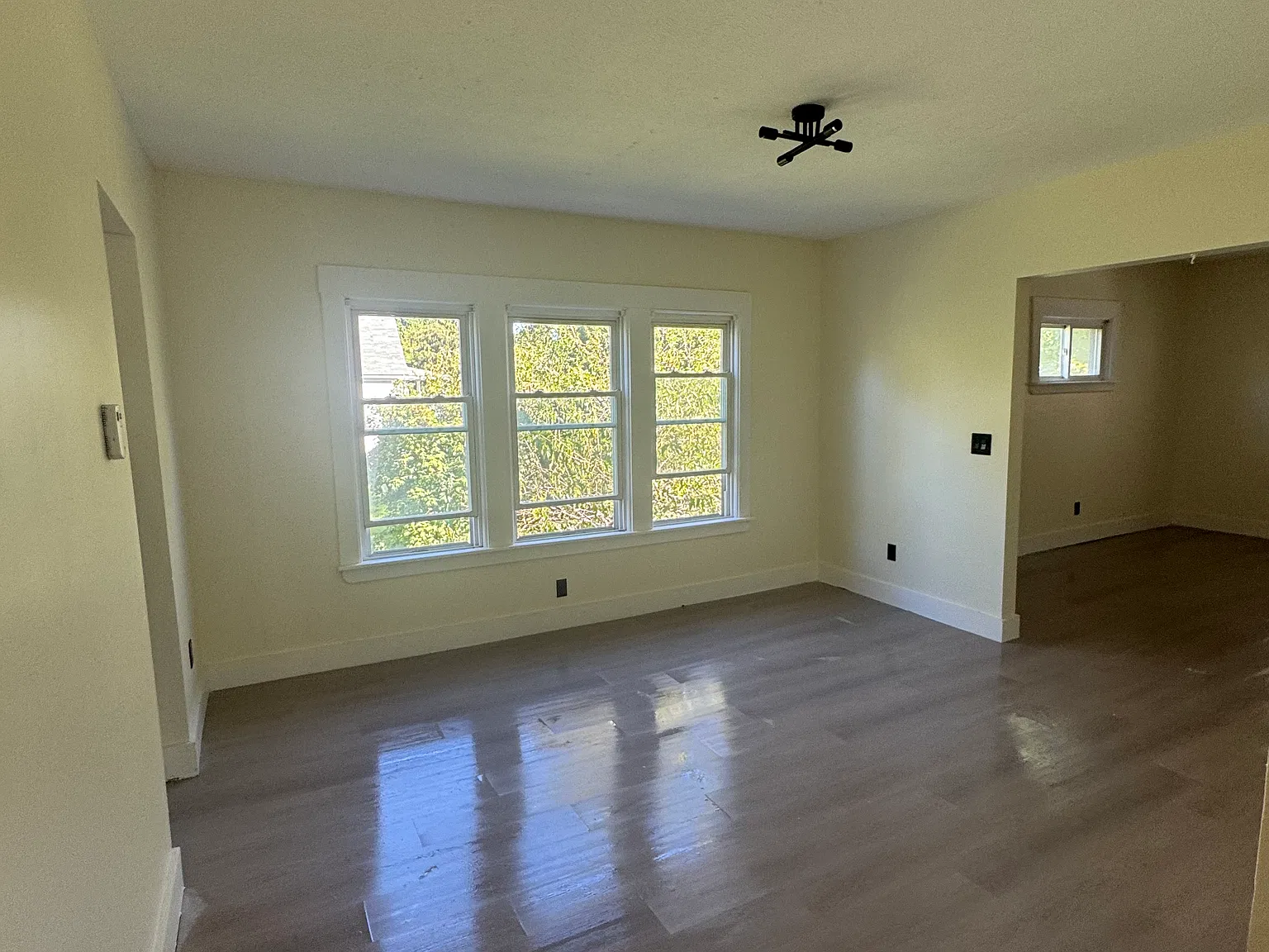 2 bed, 1200 sqft, $1,150 — Photo 2