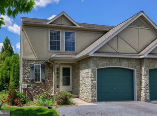 19 Eagle Dr, Ephrata, PA 17522