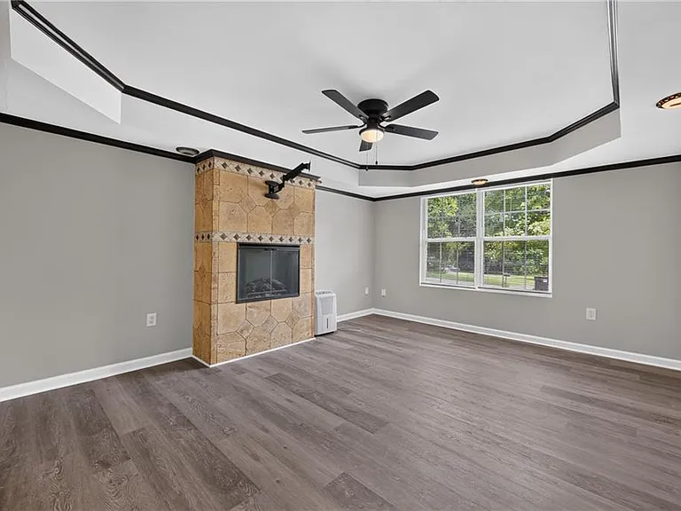 437 Waterbury Way — Photo 31