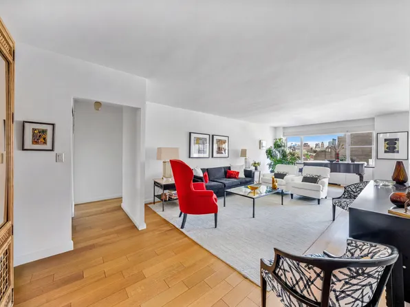 340 East 64th Street image 1 of 14