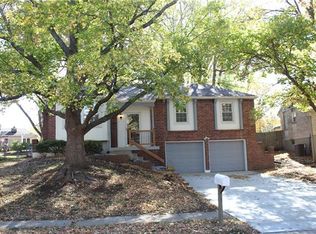 3008 NW Canterbury Rd, Blue Springs, MO 64015