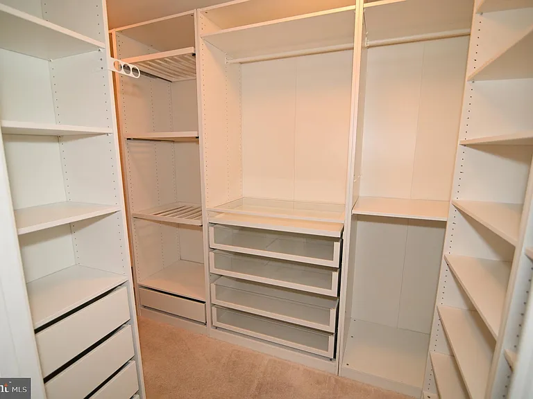 4502 Rockdale Ln — Photo 40