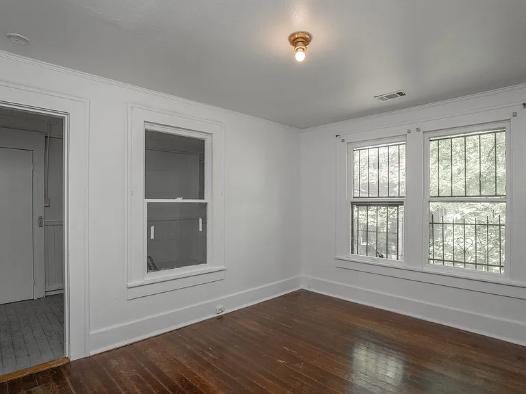 1018 Lewis St — Photo 18