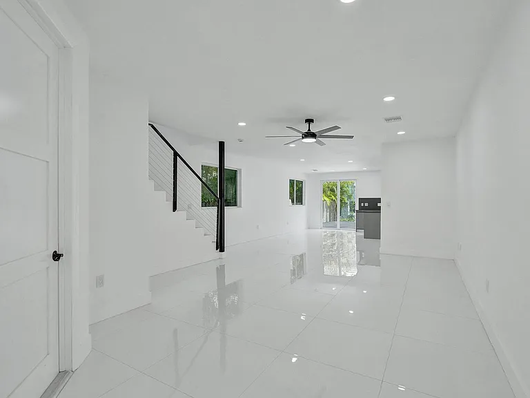 1215 W Las Olas Blvd #1215 — Photo 3