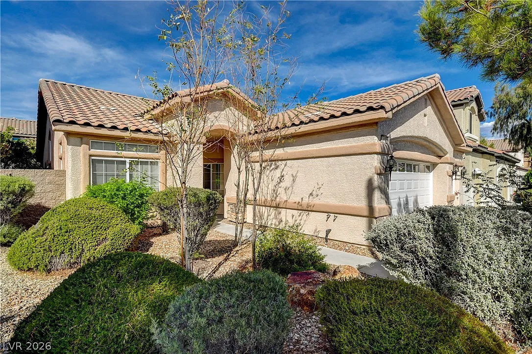 3 bed, 2.5 bath, 1805 sqft, $2,600 — Photo 3