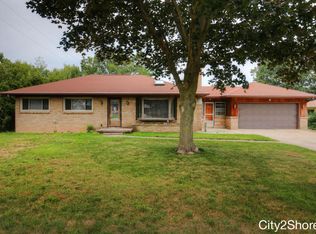 465 Four Mile Rd NW, Comstock Park, MI 49321