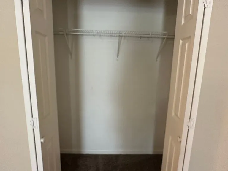 105 S Springview Dr — Photo 25