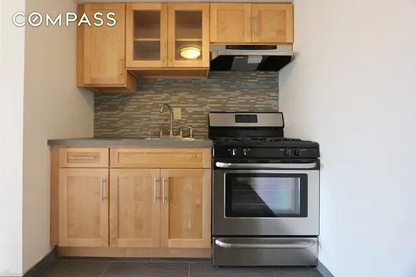 Rented by Compass | media 32