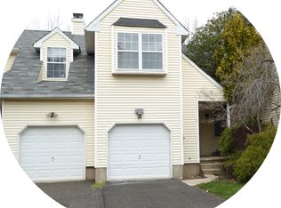 13 Navajo Trl, Branchburg, NJ 08876