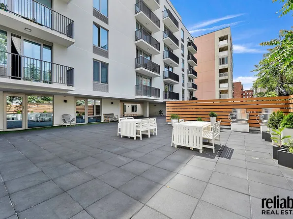 2128 Ocean Avenue image 8 of 9