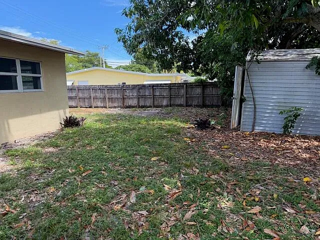 3 bed, 2.0 bath, 1445 sqft, $3,150 — Photo 3
