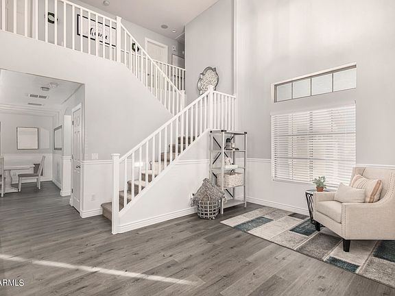3rd image of 2056 W Half Moon Cir