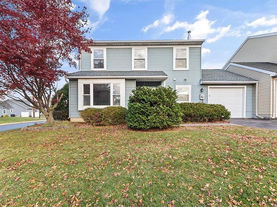 1st image of 1 Concord Ct