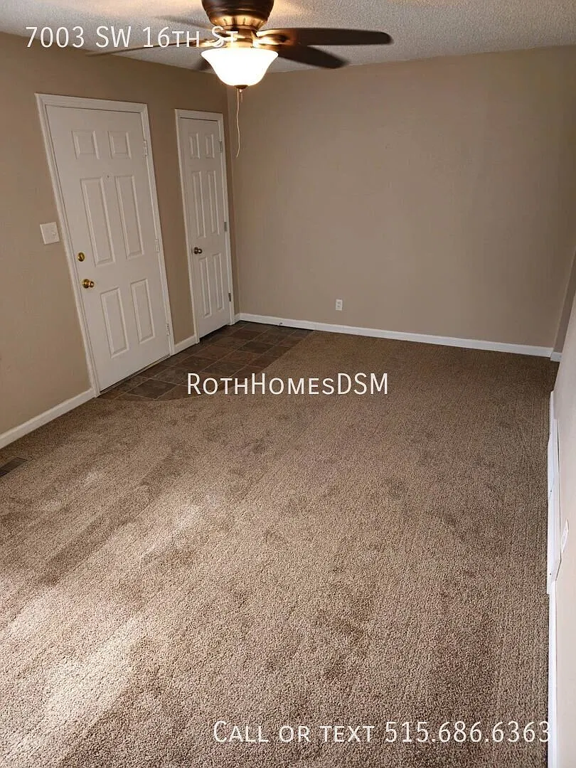 3 Bedroom 1 Bath Home With 1 Car Detached Garage — Photo 4