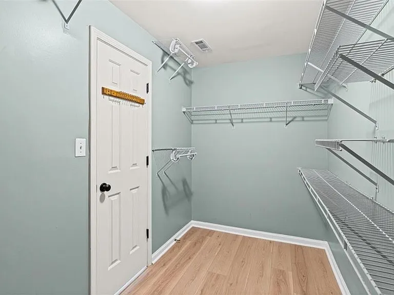 3105 Ballet Ct SE — Photo 10